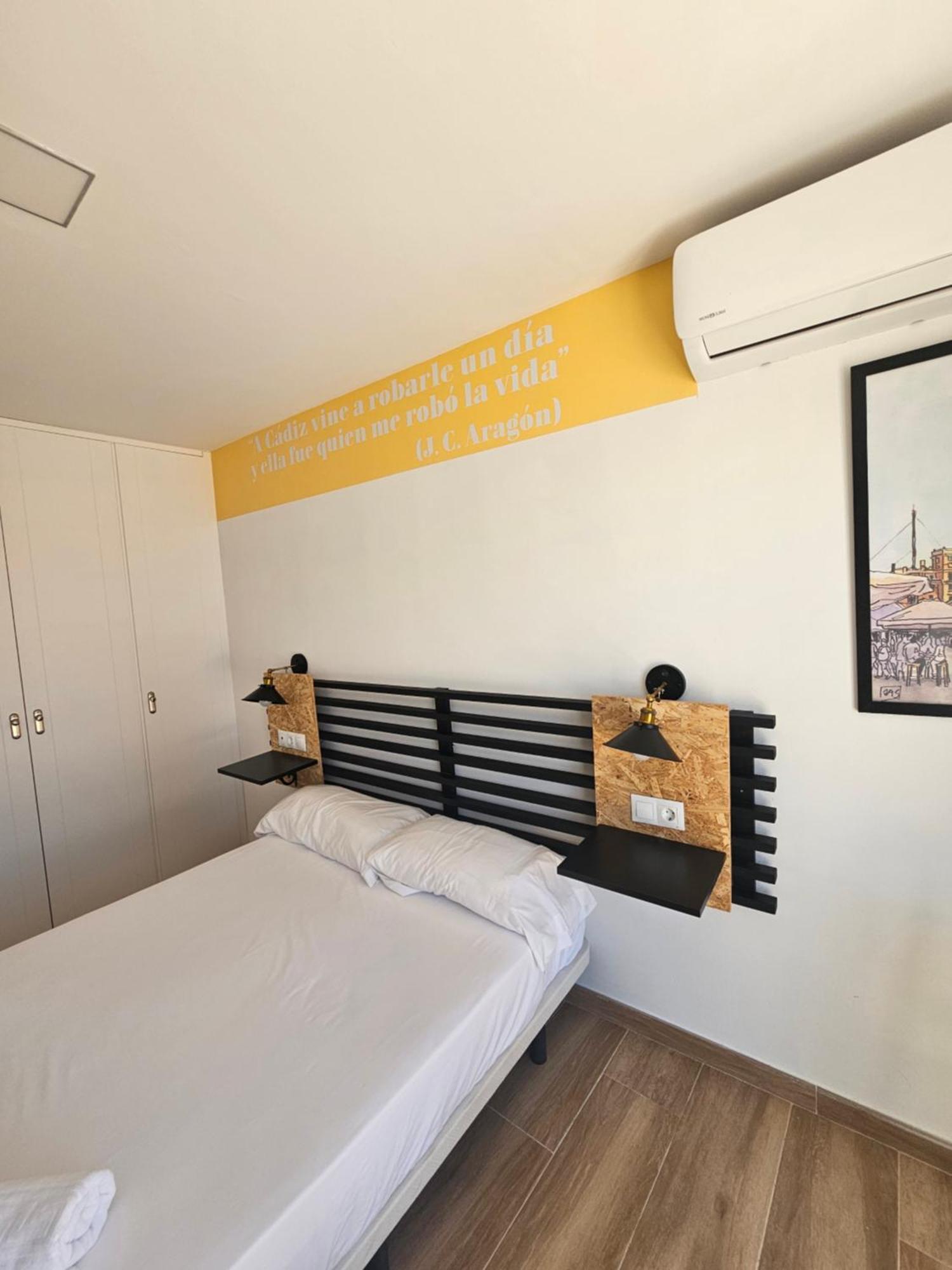 Apartamentos Plaza Santo Domingo Cadix Extérieur photo